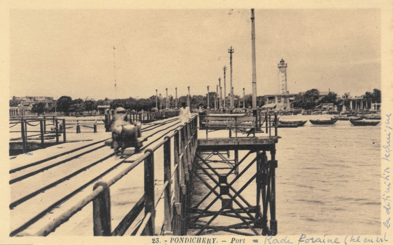 01-22 - Pondichery - pier et colonnes - vue vers l'ouest - 2